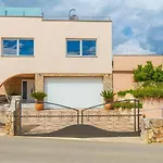 Antonia Villa Kornić